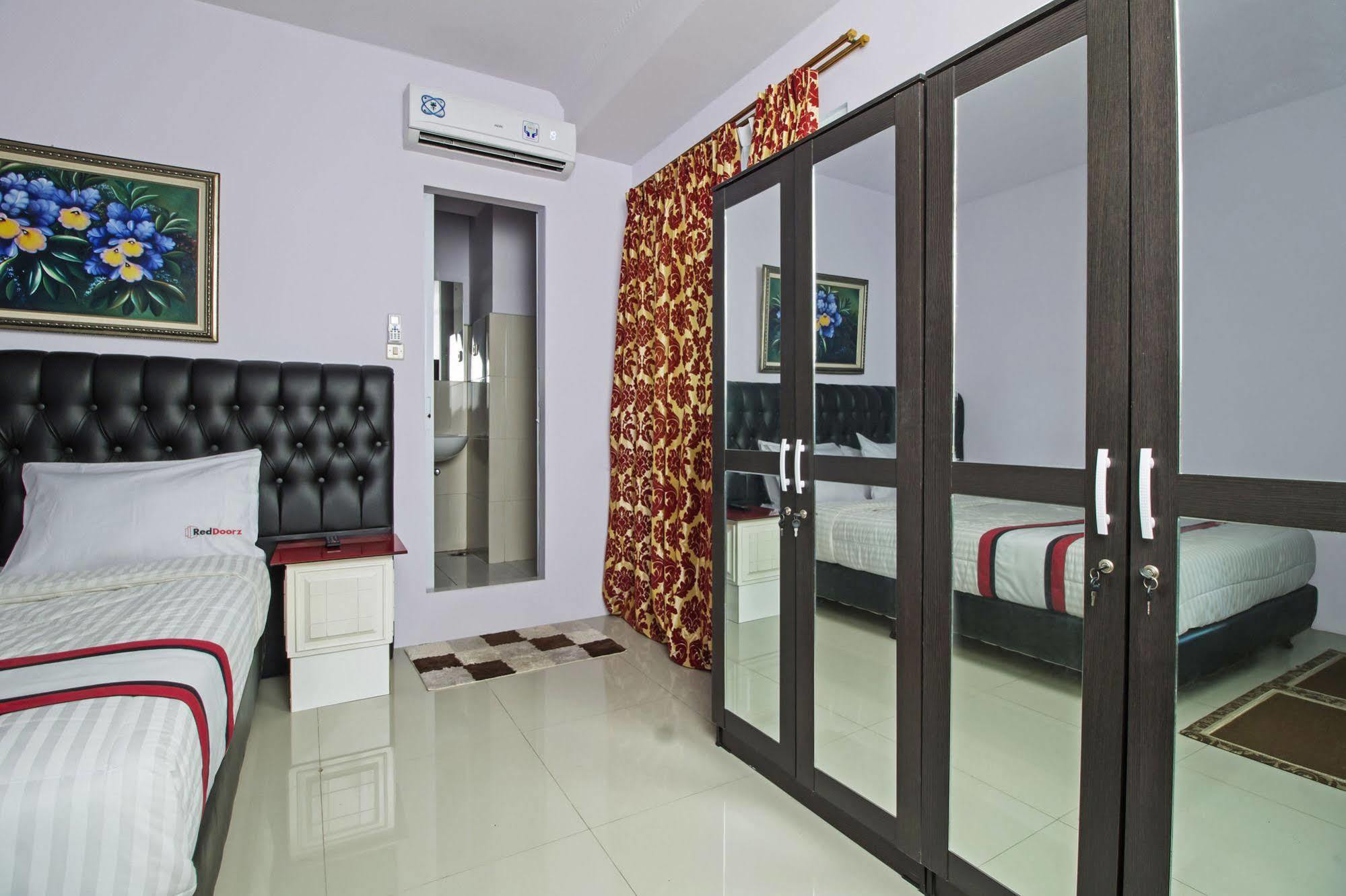 Hotel Reddoorz @ Guntur Raya Setiabudi Jakarta